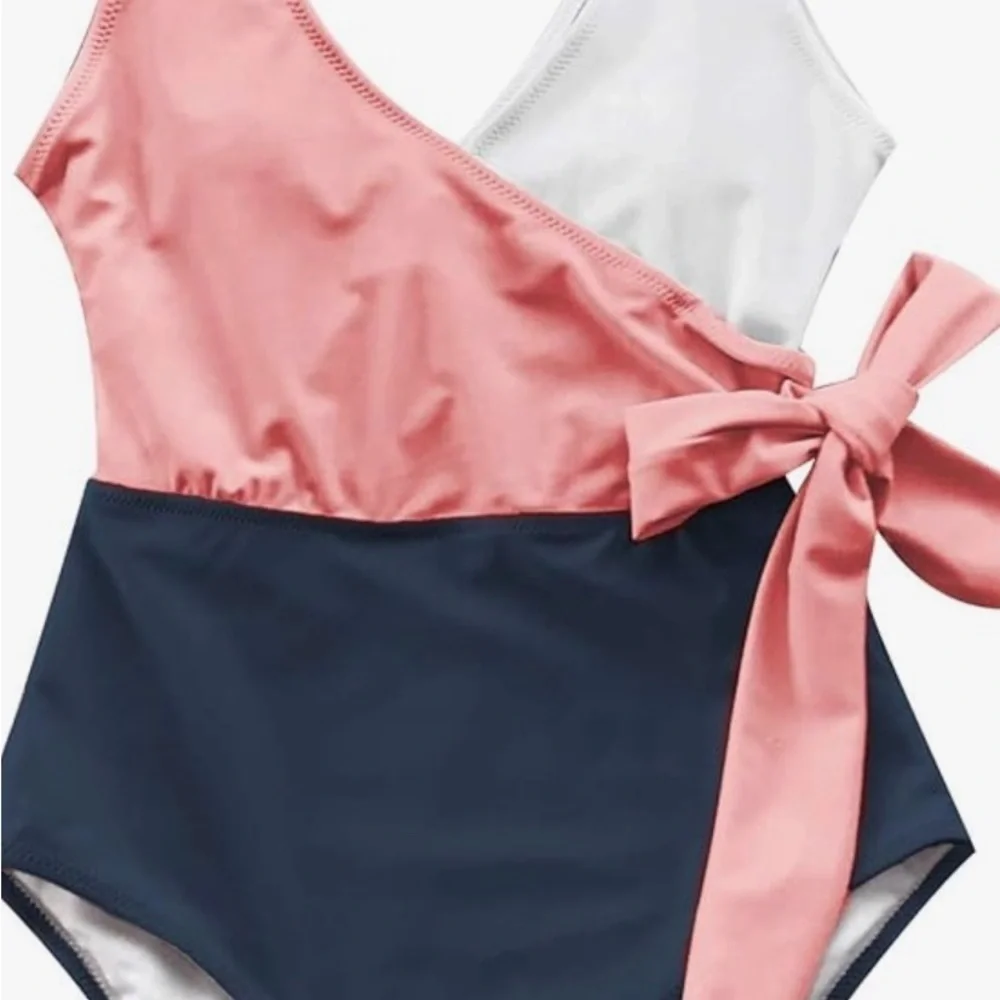 CUPSHE Women's One Piece Swimsuit Wrap Color Block Tie Side Bathing Suit Size Lg